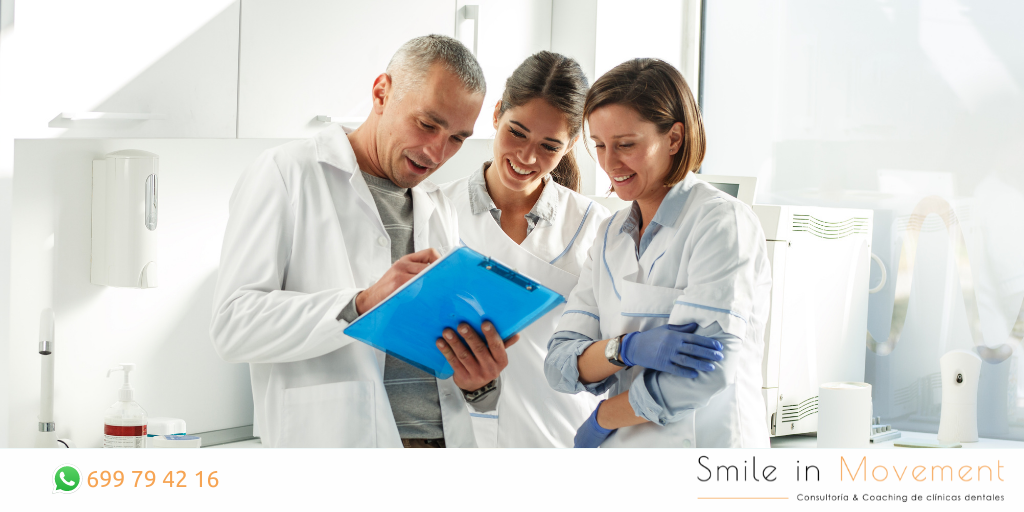 4 Consejos para mejorar los problemas de comunicación con tu equipo de clínica dental
